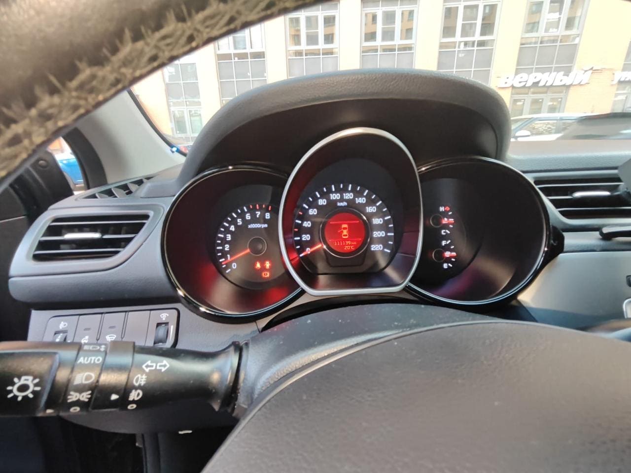 Фотография - Приборная панель автомобиля